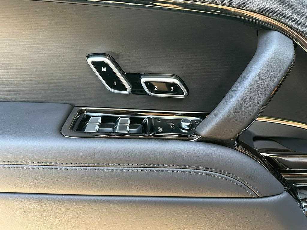 Land Rover Range Rover Sport — photo 13