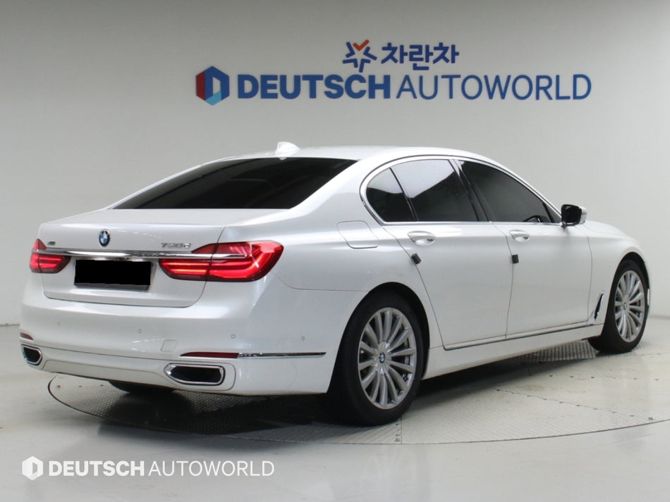 BMW 7-Series — photo 02