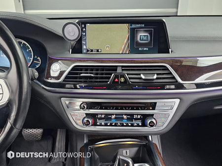 BMW 7-Series — photo 14