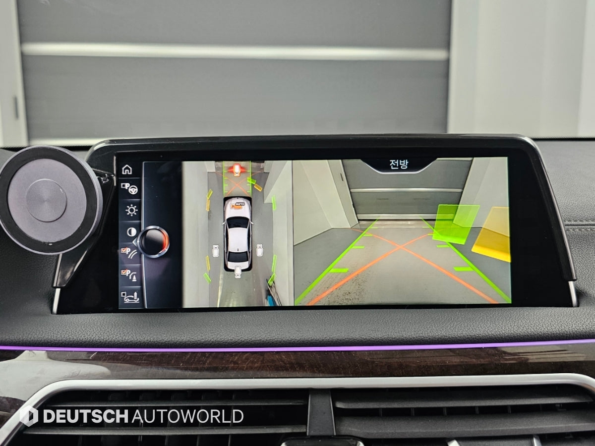 BMW 7-Series — photo 15