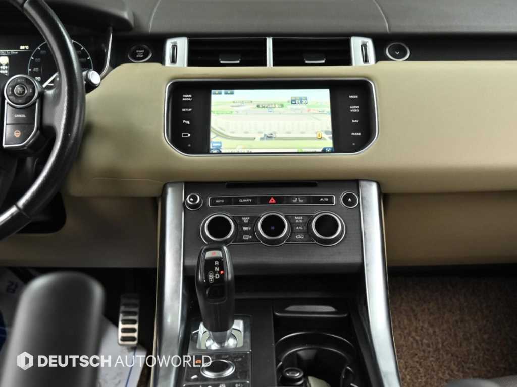 Land Rover Range Rover Sport — photo 12