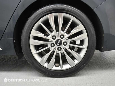 Kia K5 — photo 05