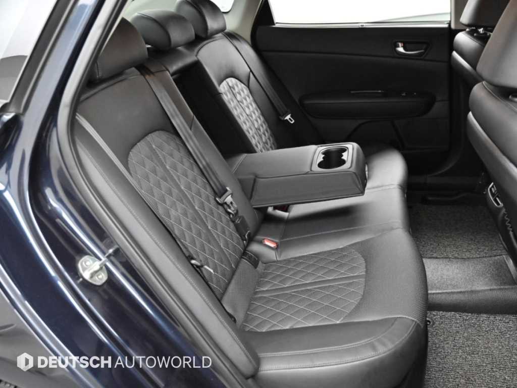 Kia K5 — photo 12