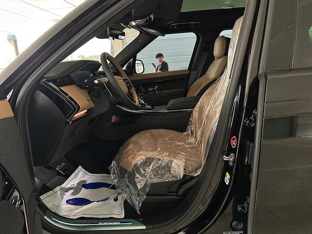 Land Rover Range Rover Sport — photo 05
