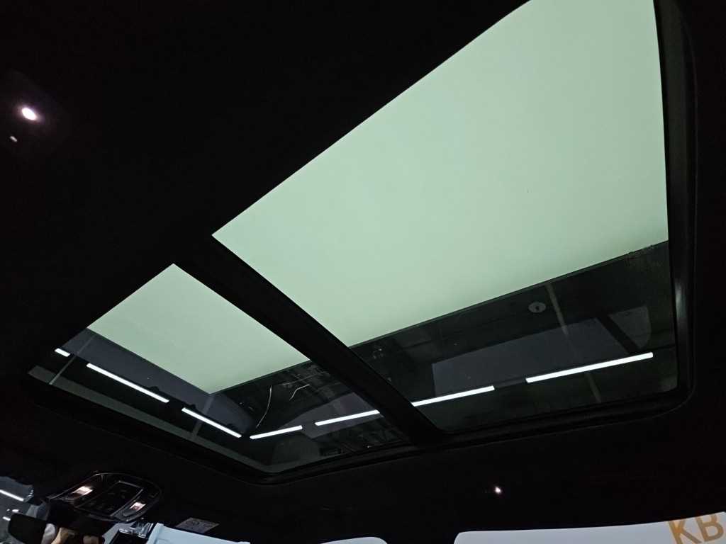 Jeep Cherokee — photo 15
