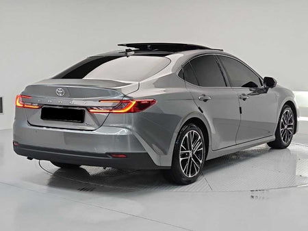 Toyota Camry — photo 04
