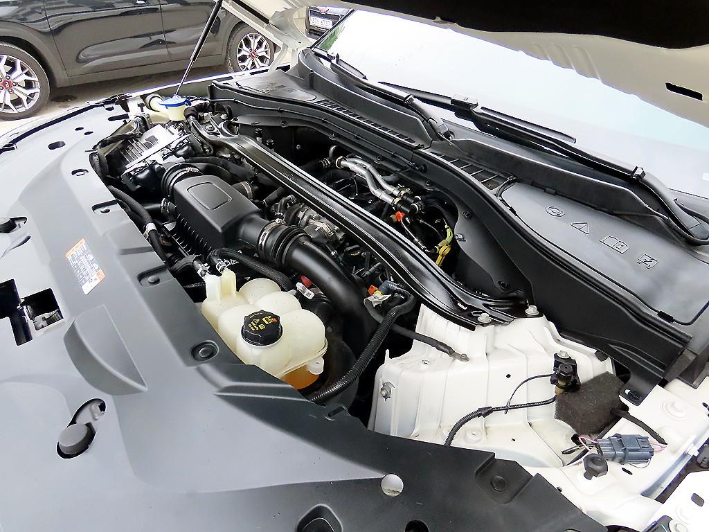 Lincoln Aviator — photo 19
