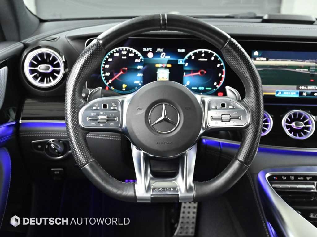 Mercedes-Benz AMG GT — photo 13