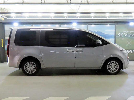 Hyundai Staria — photo 03