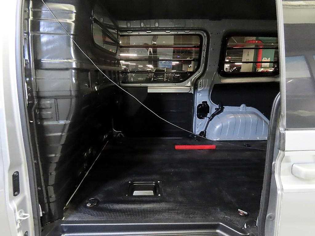Hyundai Staria — photo 07