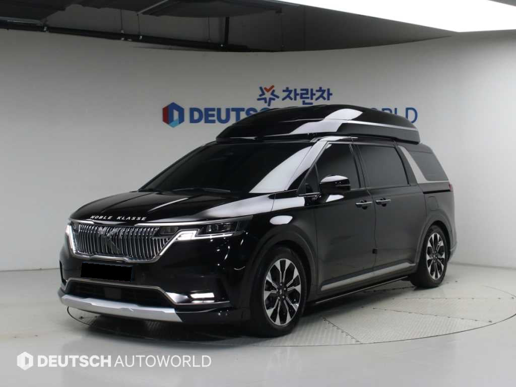 Kia Carnival — photo 01
