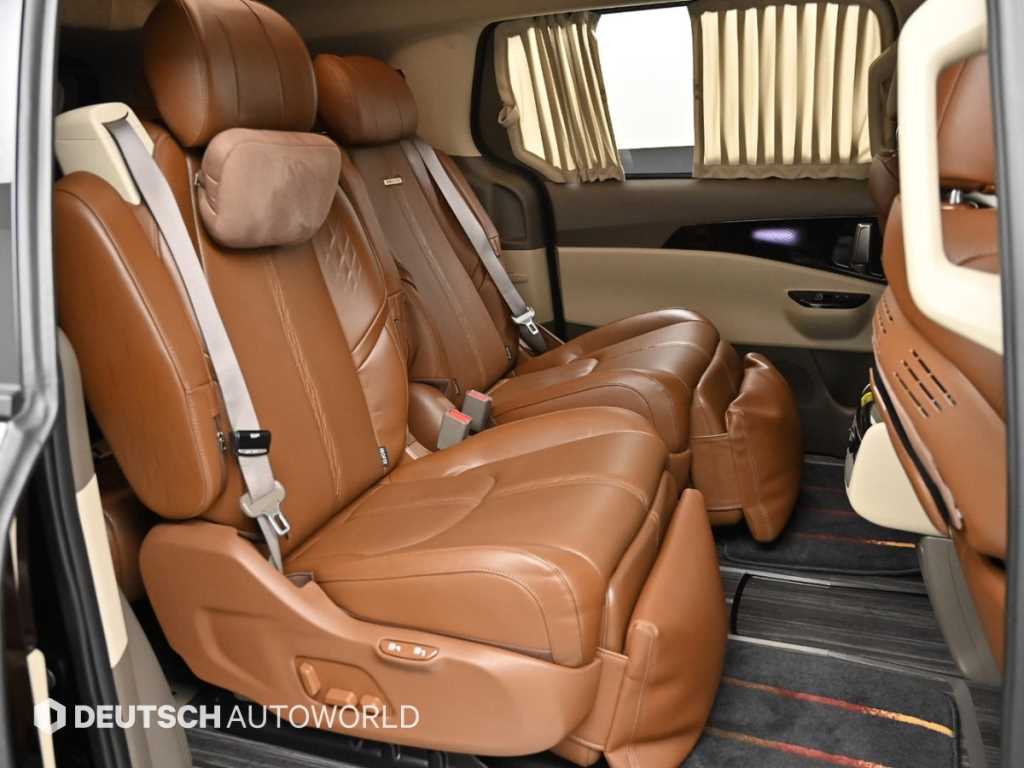 Kia Carnival — photo 12