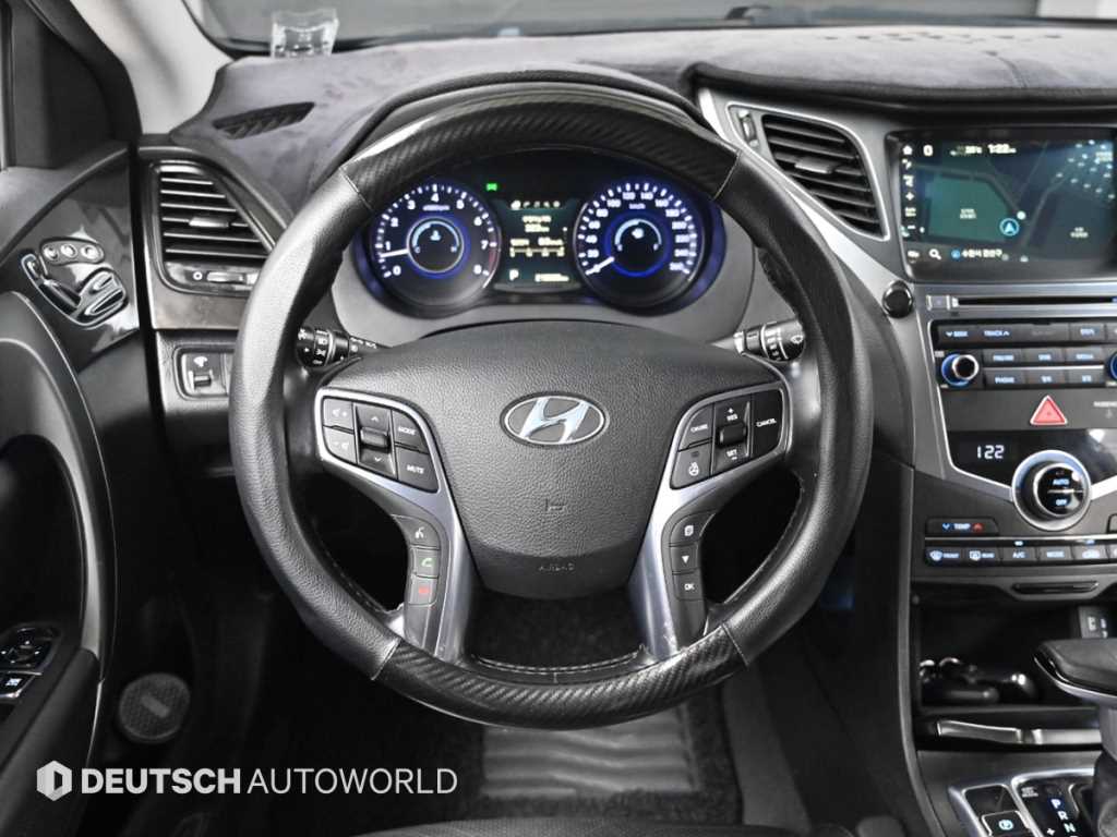 Hyundai Grandeur — photo 13