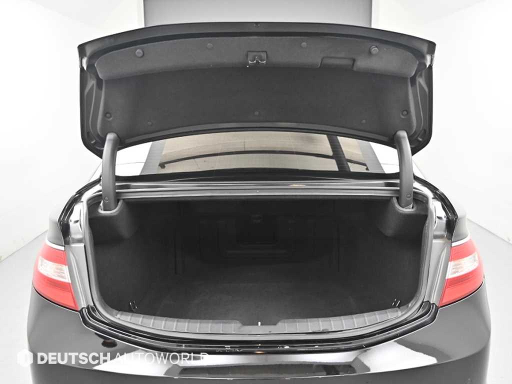 Hyundai Grandeur — photo 19