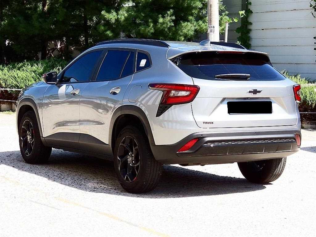 CHEVROLET Trax — photo 03