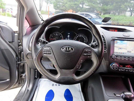 Kia K3 — photo 08