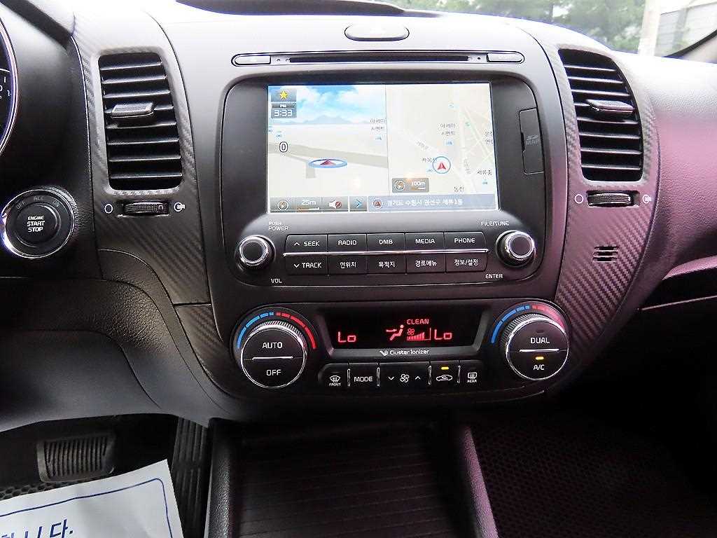 Kia K3 — photo 13
