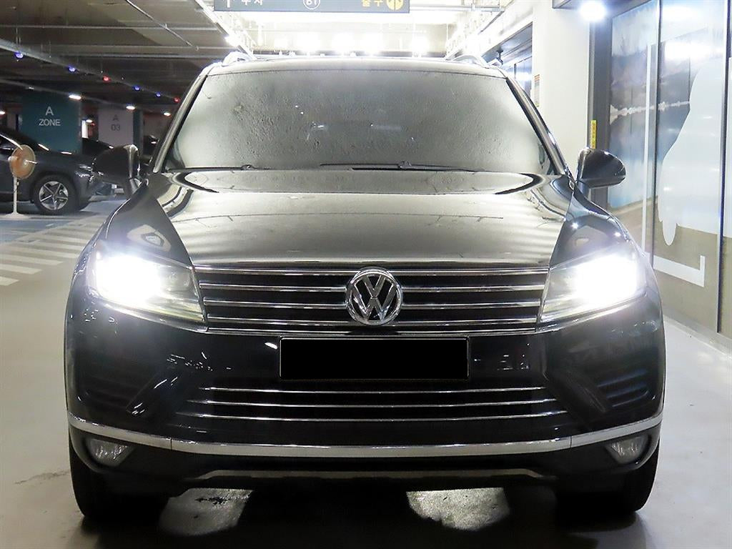 Volkswagen Touareg — photo 02