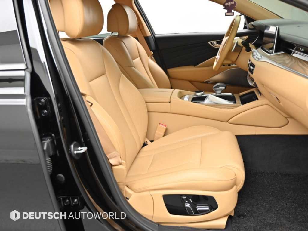 Kia K9 — photo 10