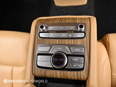 Kia K9 — photo 16