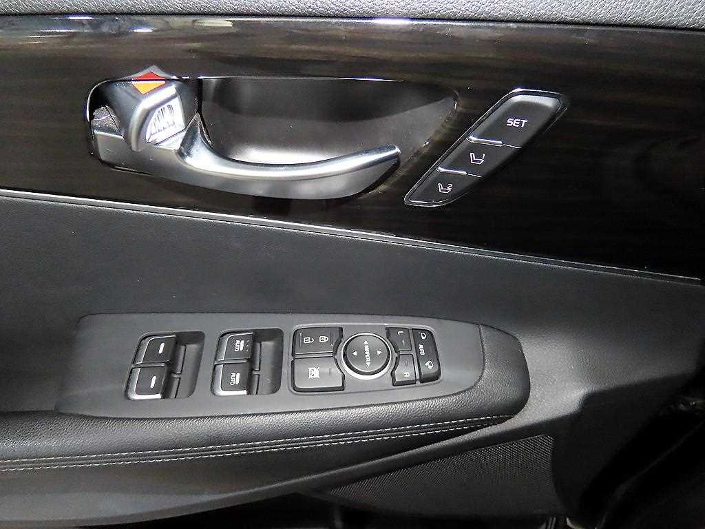 Kia Sorento — photo 13