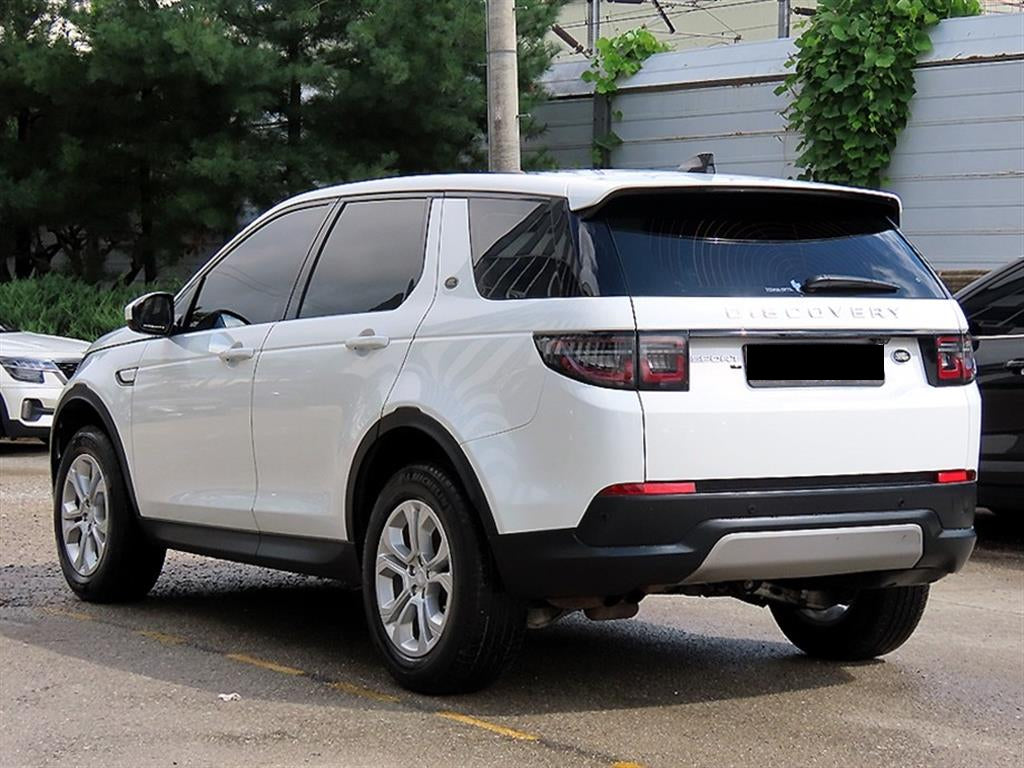 Land Rover Discovery Sport — photo 03