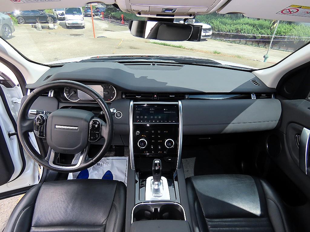 Land Rover Discovery Sport — photo 07