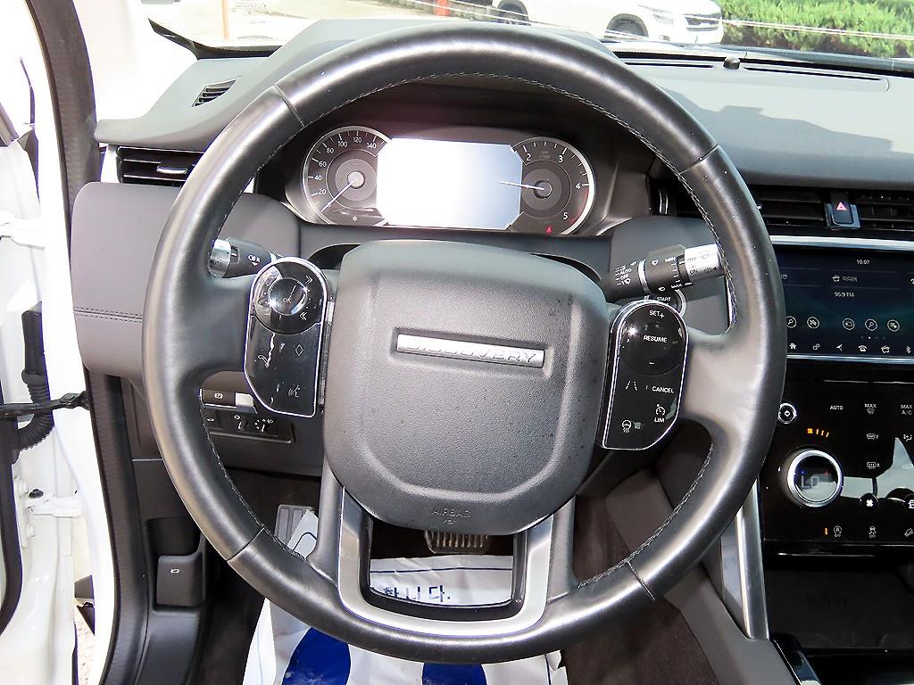 Land Rover Discovery Sport — photo 08