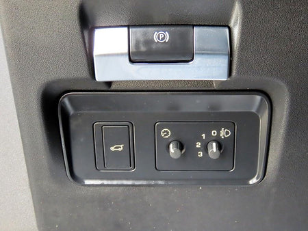 Land Rover Discovery Sport — photo 12