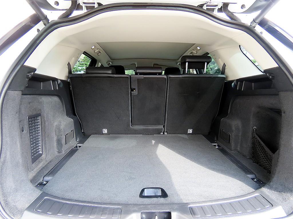Land Rover Discovery Sport — photo 17