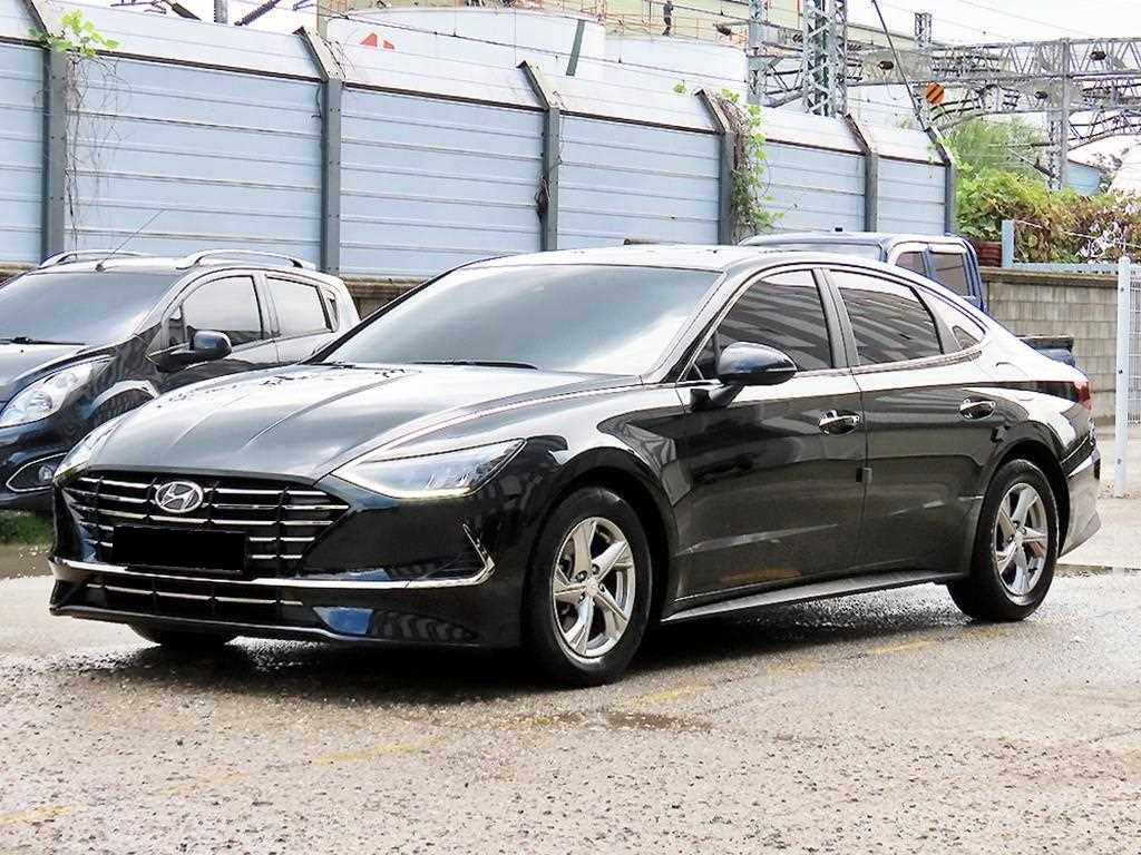 Hyundai Sonata — photo 02