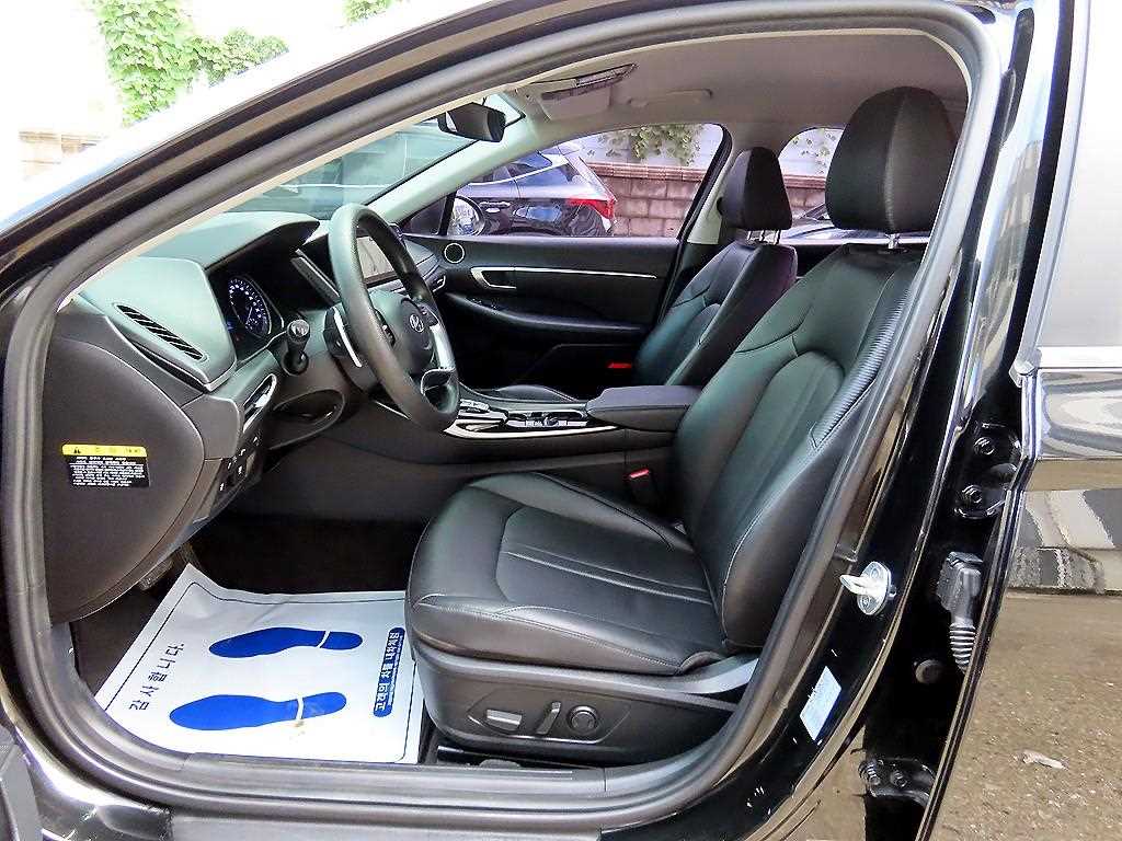 Hyundai Sonata — photo 05