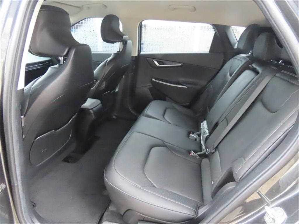 Kia EV6 — photo 08