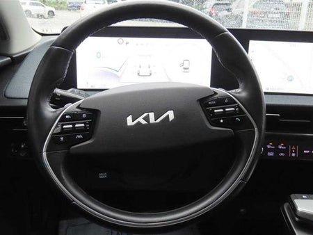 Kia EV6 — photo 10