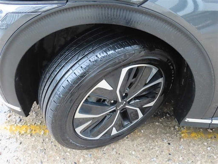 Kia EV6 — photo 19