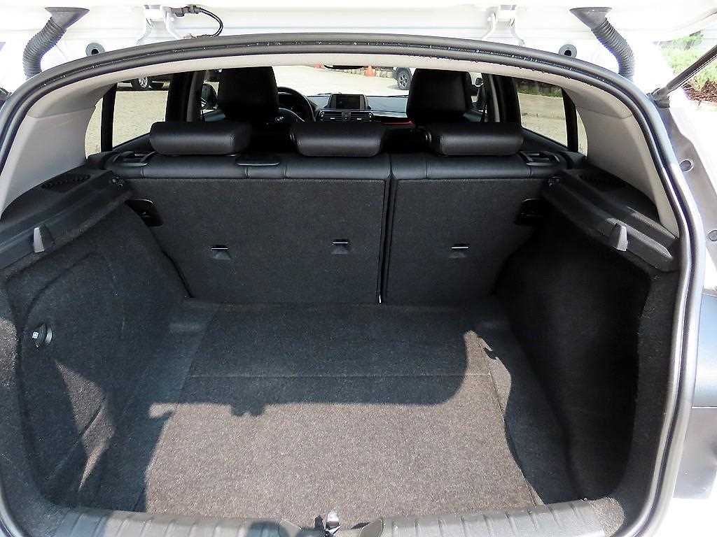 BMW 1-Series — photo 17