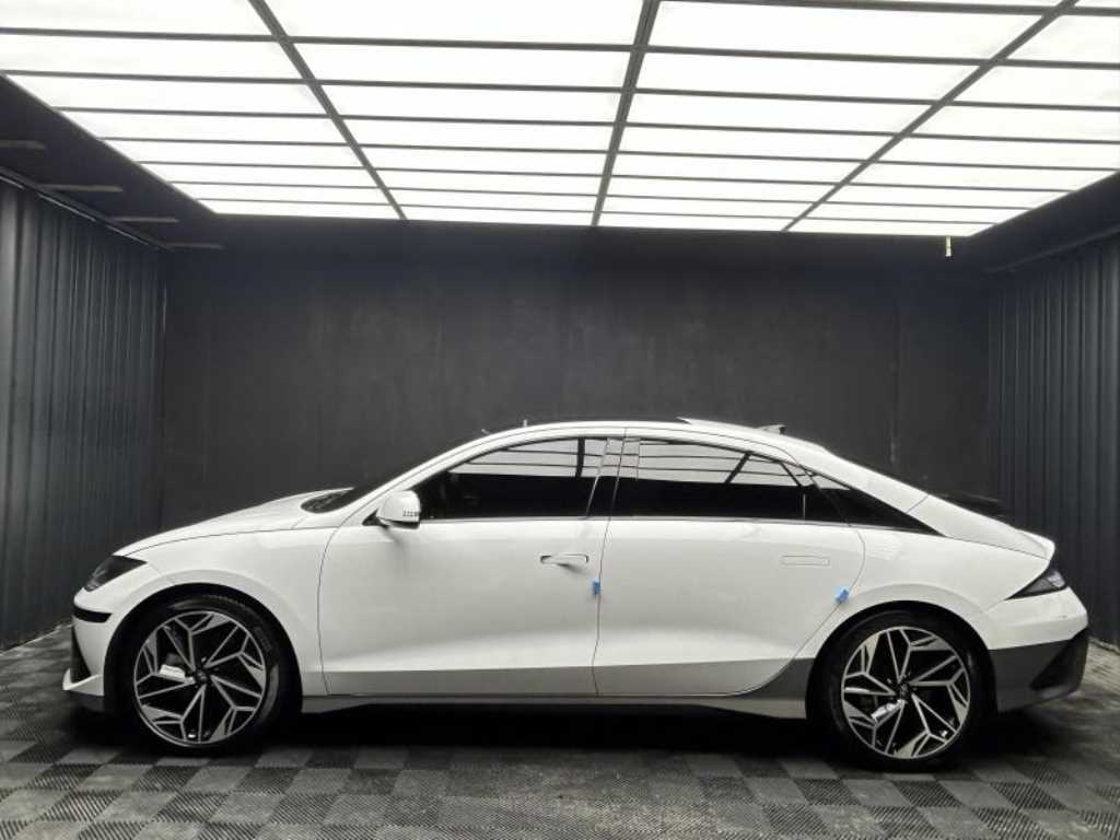 Hyundai Ioniq6 — photo 03