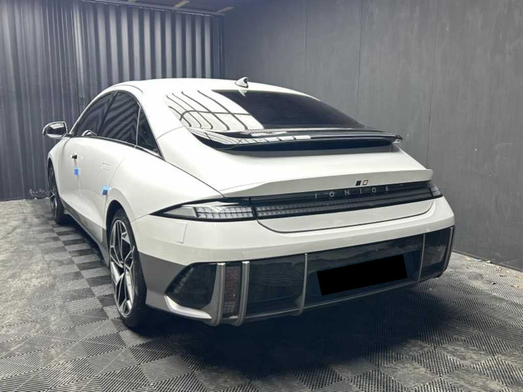 Hyundai Ioniq6 — photo 04