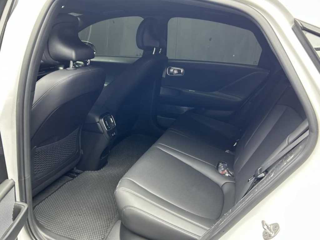 Hyundai Ioniq6 — photo 06