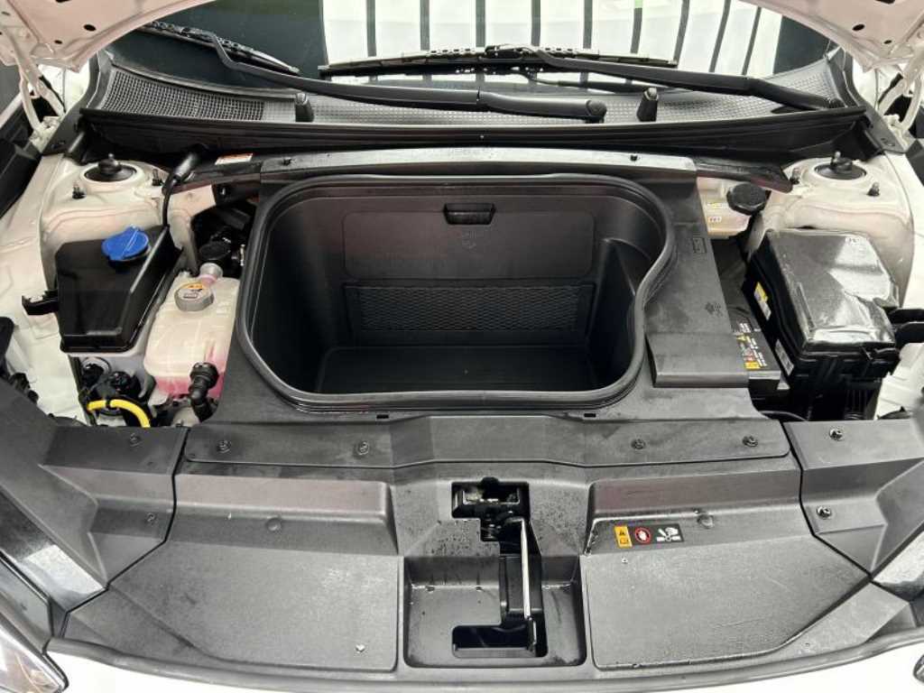 Hyundai Ioniq6 — photo 19