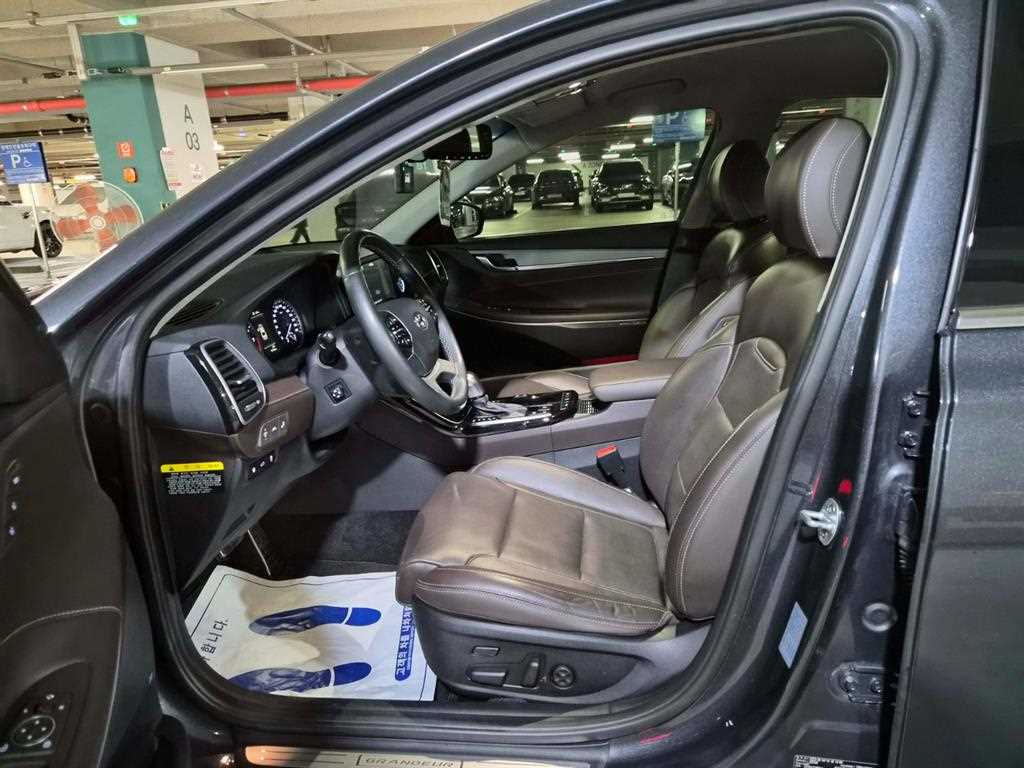 Hyundai Grandeur — photo 06