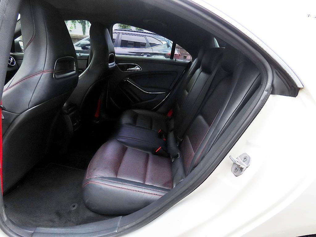 Mercedes-Benz CLA-Class — photo 06