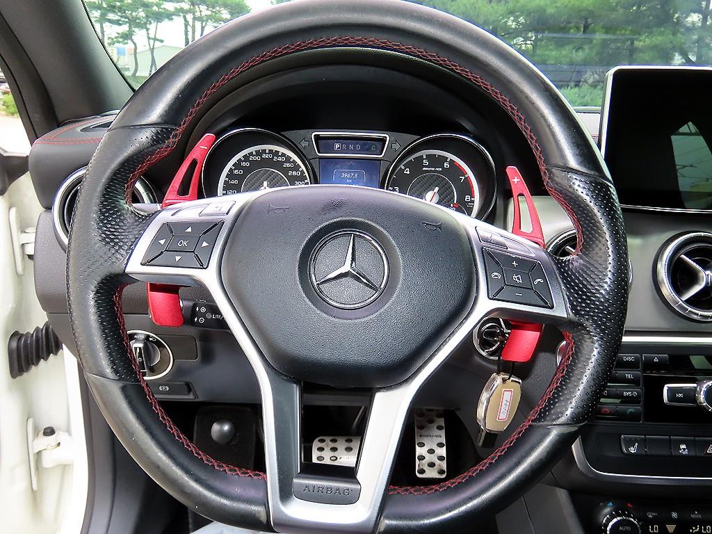 Mercedes-Benz CLA-Class — photo 08