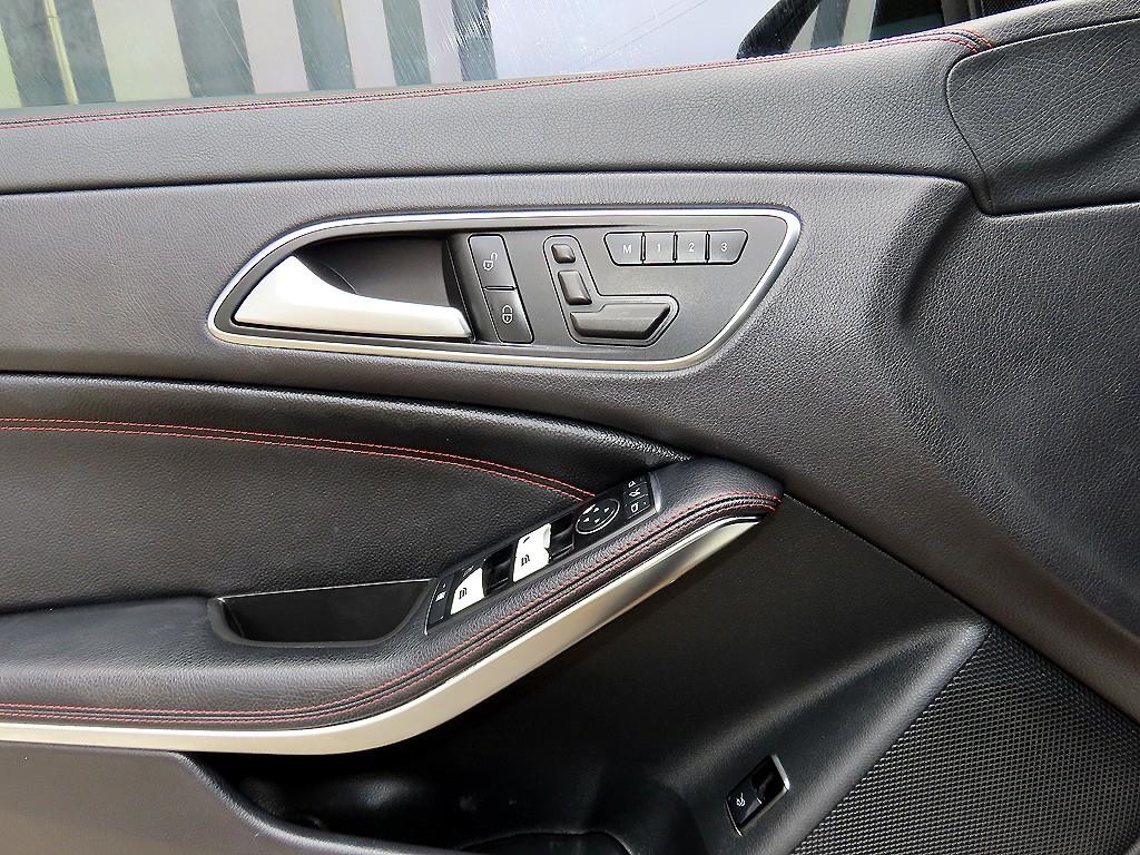Mercedes-Benz CLA-Class — photo 12