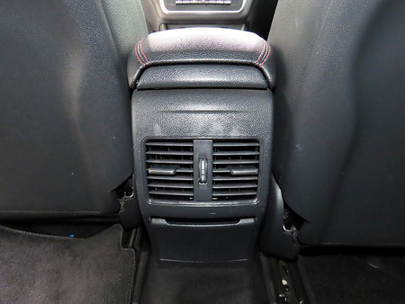 Mercedes-Benz CLA-Class — photo 17