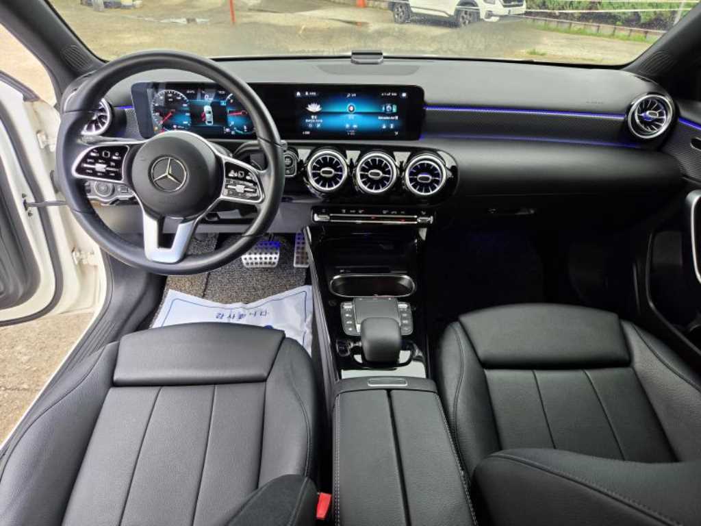 Mercedes-Benz A-Class — photo 07