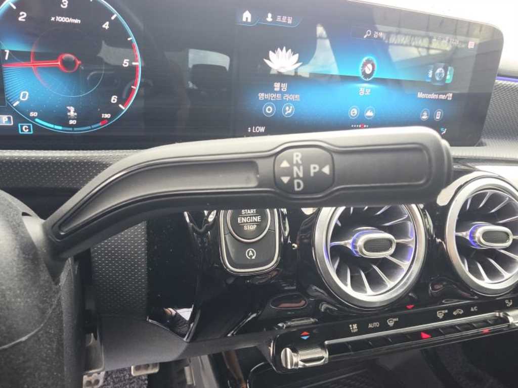 Mercedes-Benz A-Class — photo 10