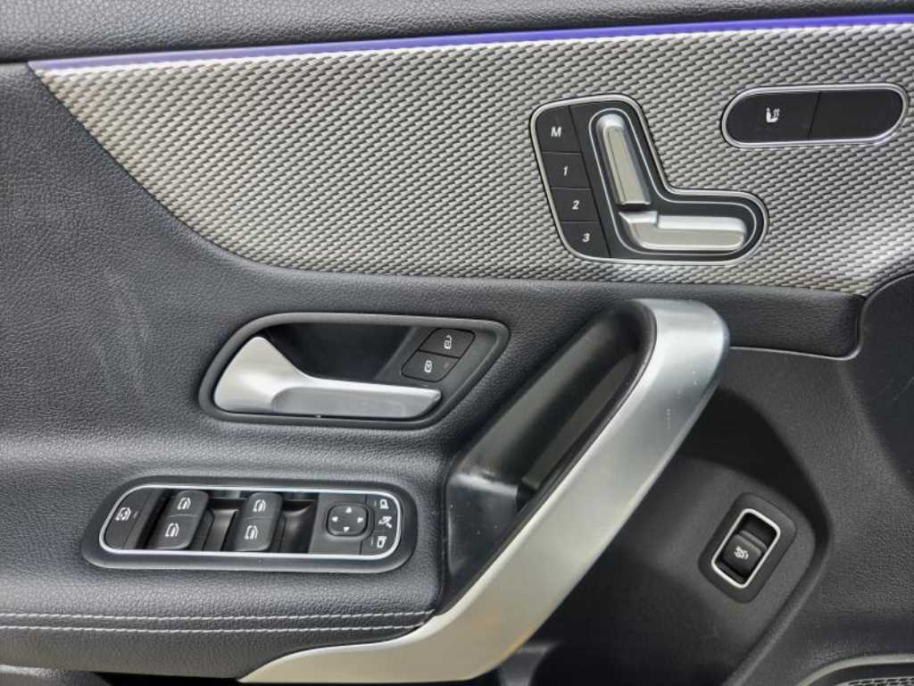 Mercedes-Benz A-Class — photo 11