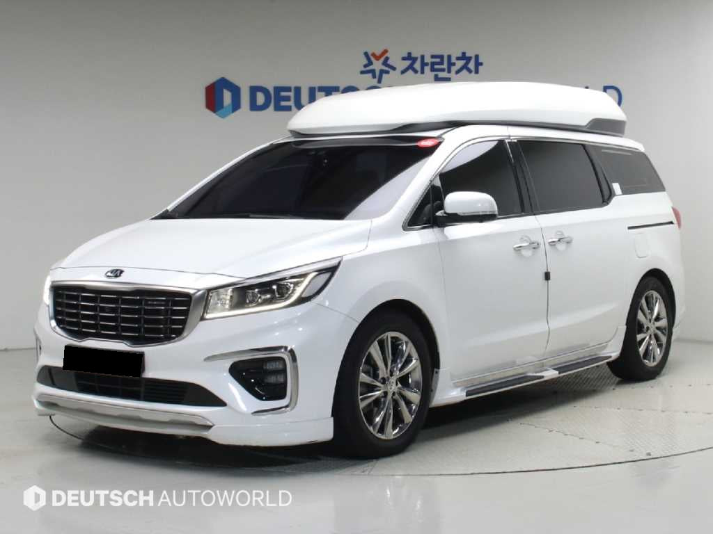 Kia Carnival — photo 01