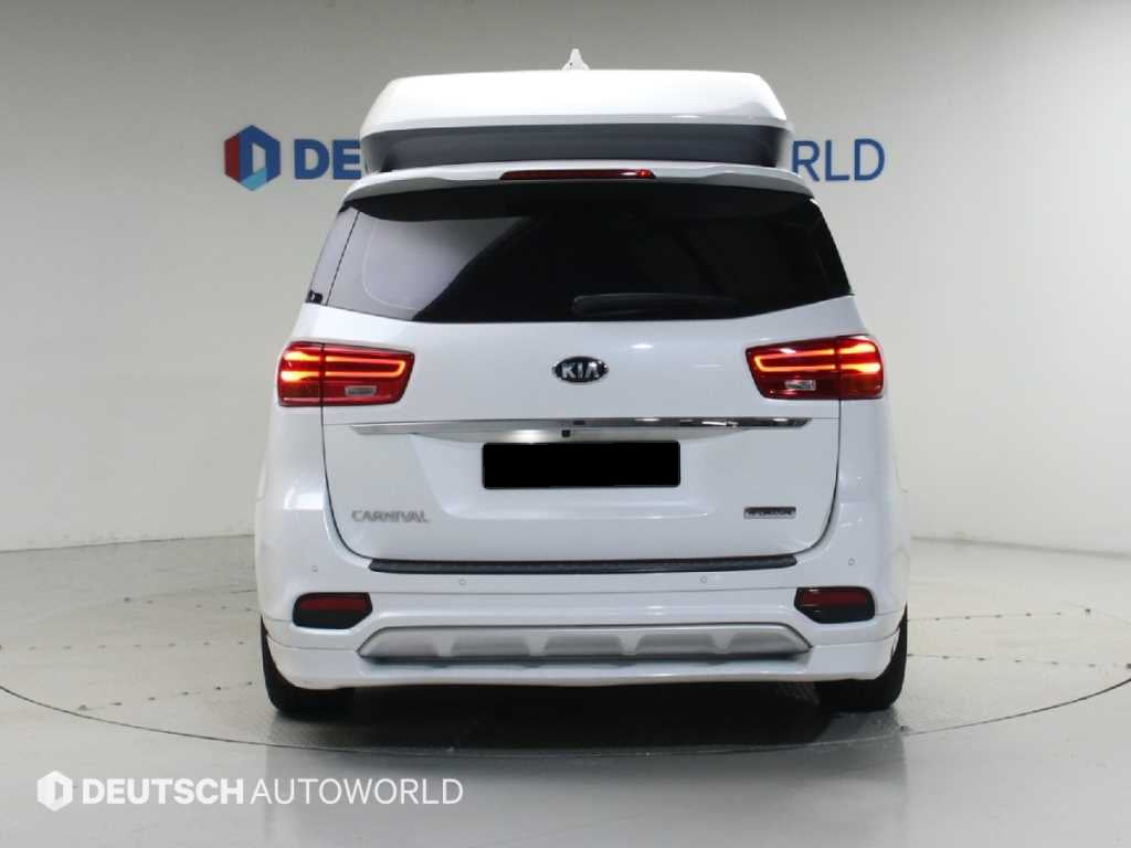 Kia Carnival — photo 04